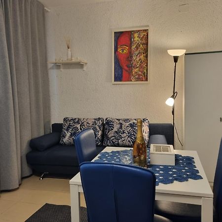 Apartments Dora Crikvenica Bagian luar foto