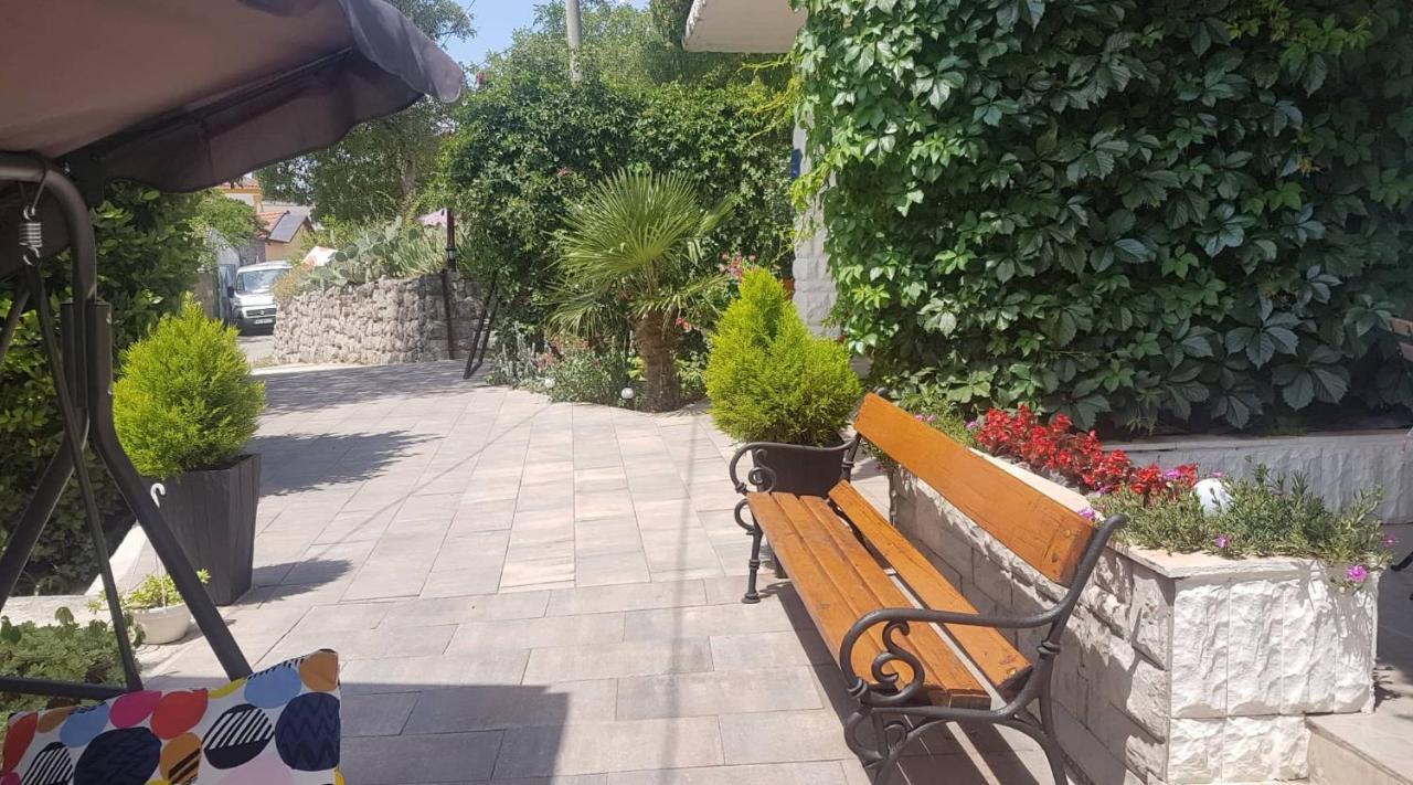 Apartments Dora Crikvenica Bagian luar foto