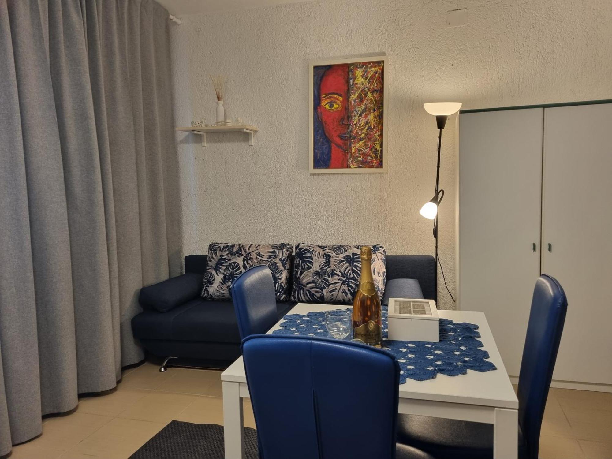 Apartments Dora Crikvenica Bagian luar foto