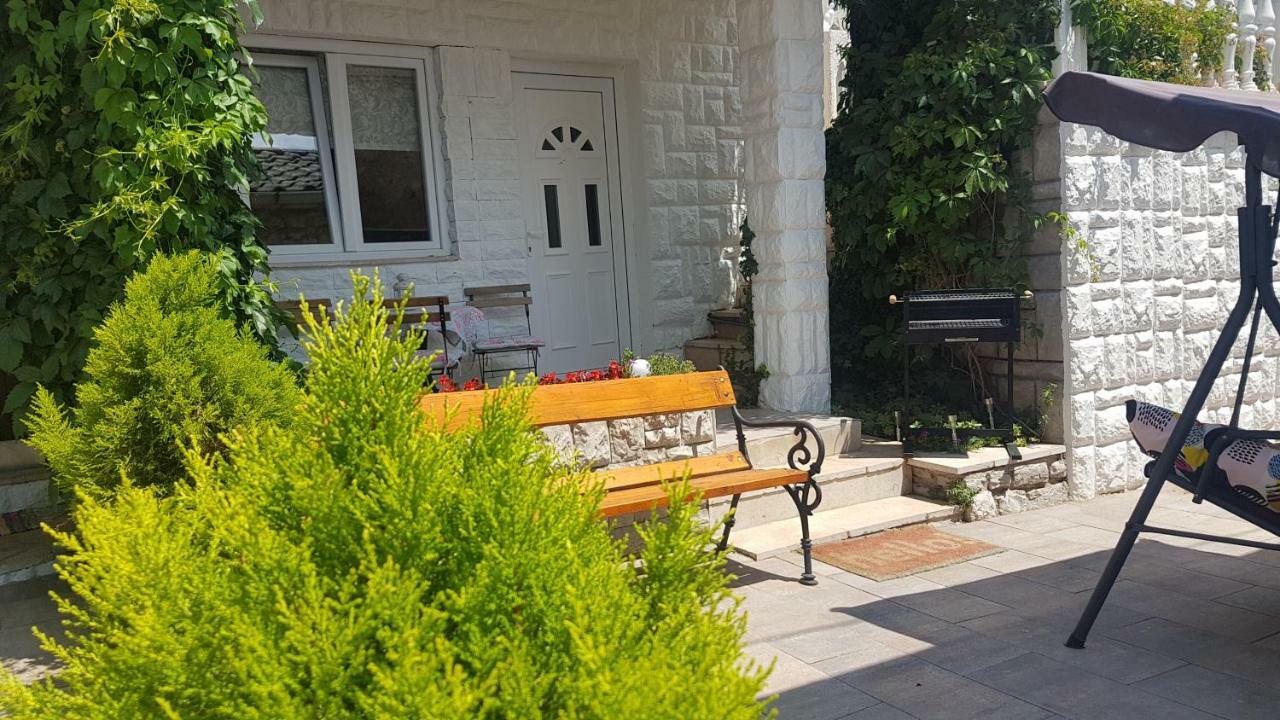 Apartments Dora Crikvenica Bagian luar foto